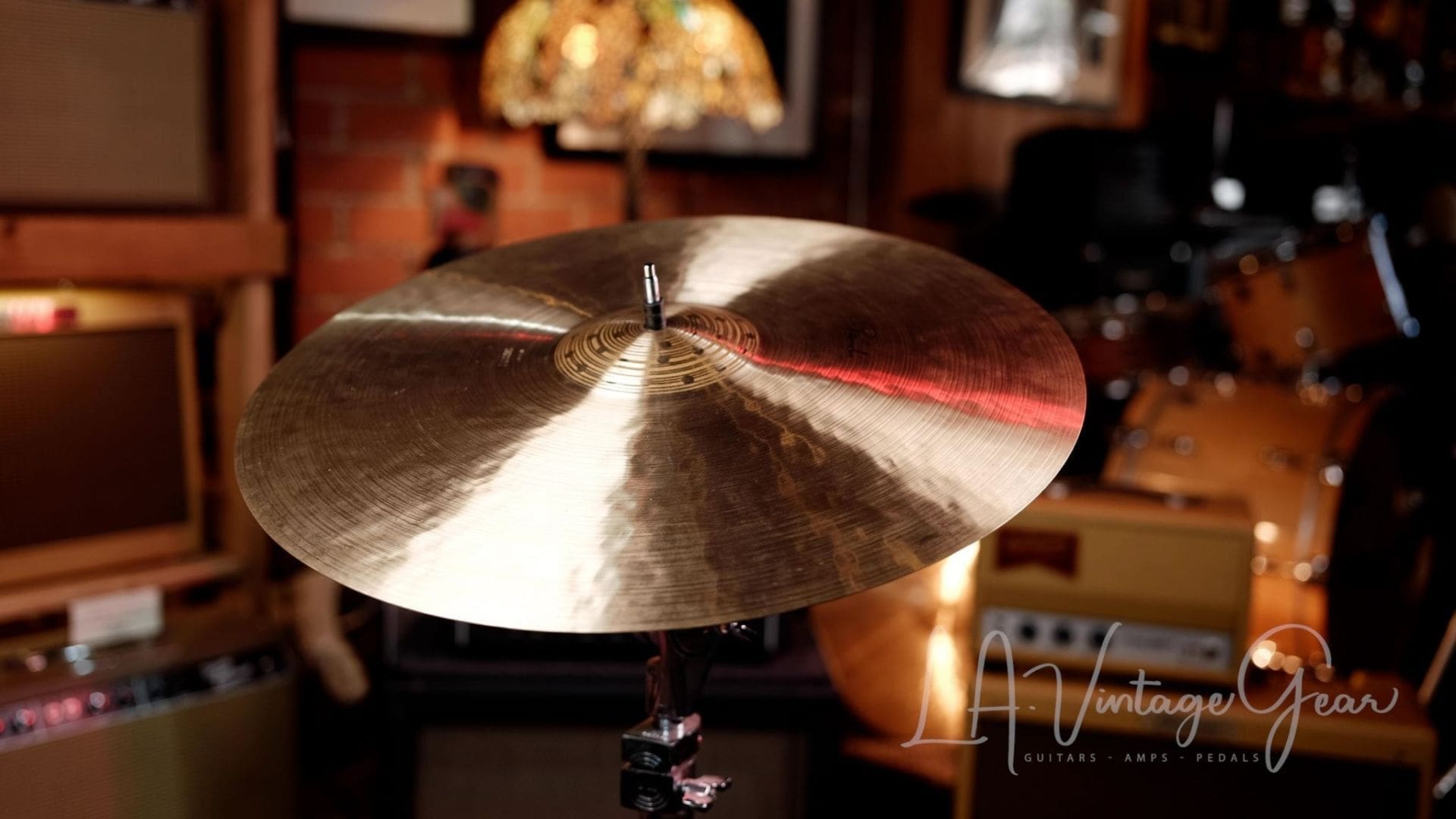 Paiste 18” Extra Thin Crash Cymbal - 1290 Grams - Audio / Video Clip !