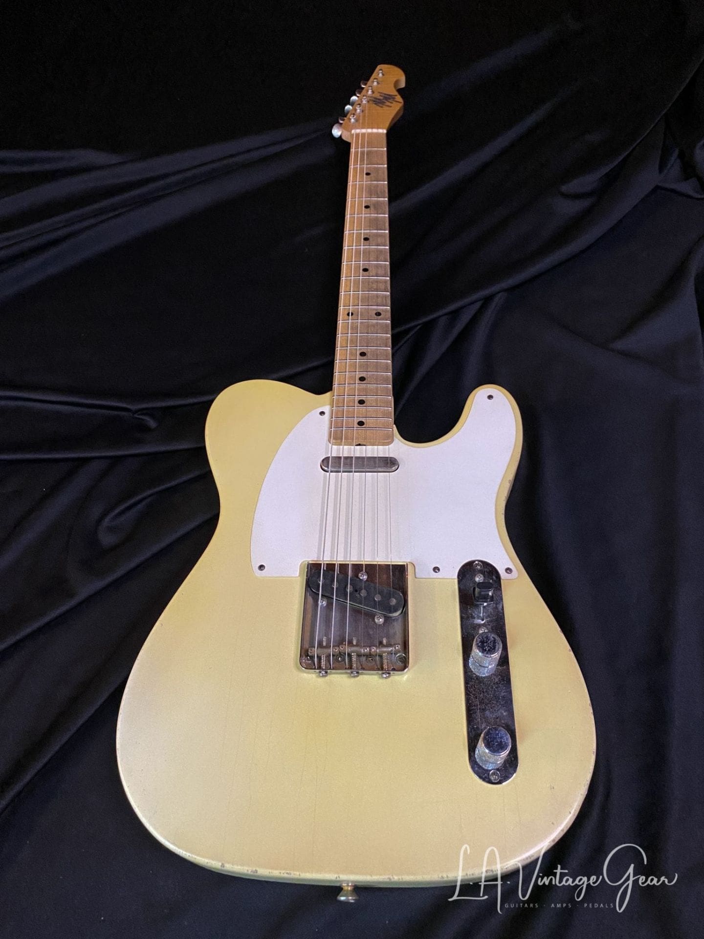 Mario Martin Whiteguard T-Style Electric Guitar - 5.15 pounds ! Our first of many Mario Guitars - Image 2