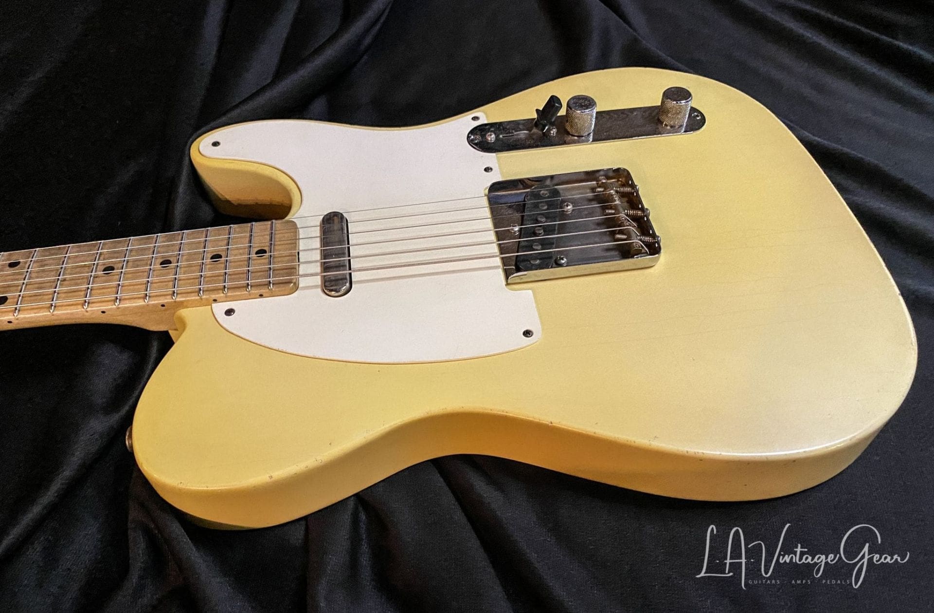 Mario Martin Whiteguard T-Style Electric Guitar - 5.15 pounds ! Our first of many Mario Guitars - Image 8