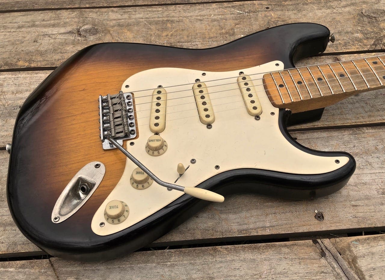 Danocaster 2 Tone Double Cut Electric Guitar - V Neck! - Image 2