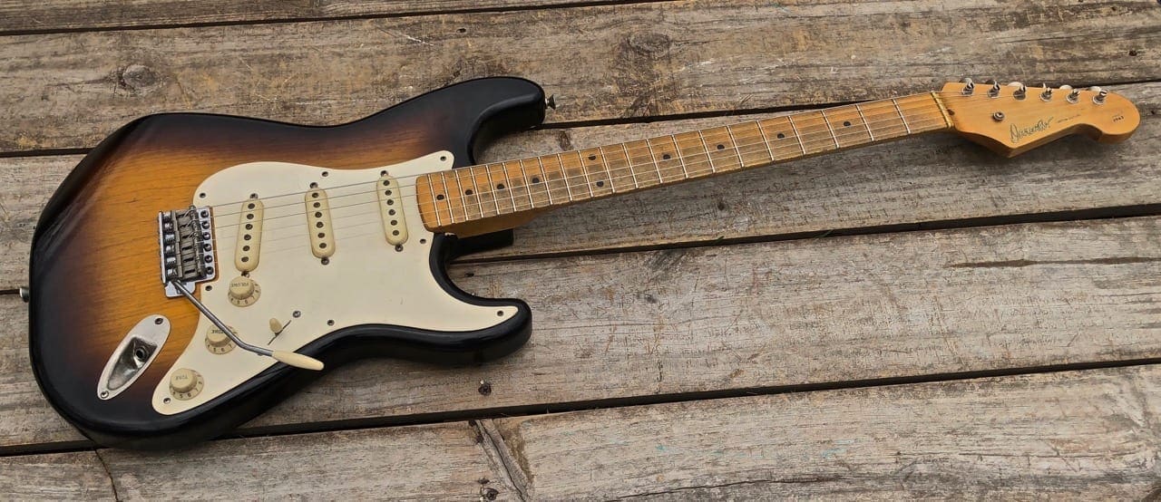 Danocaster 2 Tone Double Cut Electric Guitar - V Neck! - Image 5