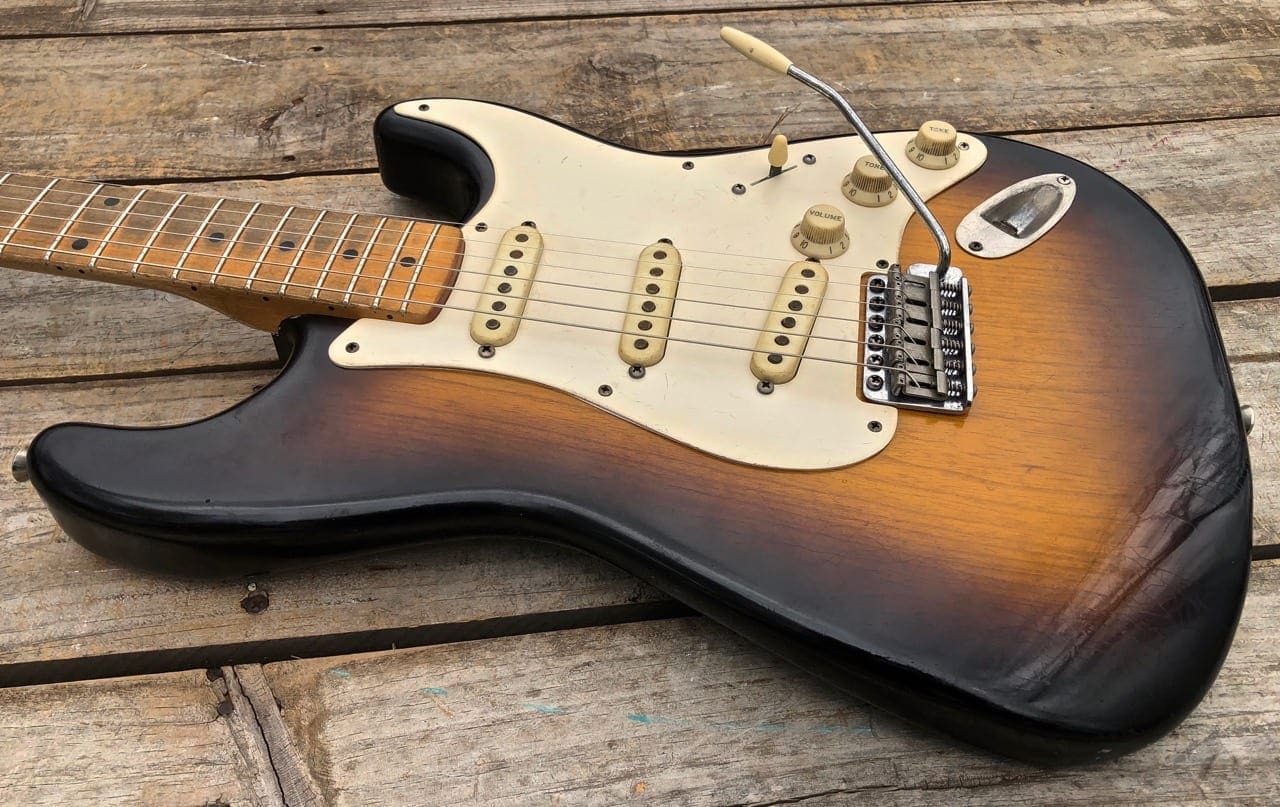 Danocaster 2 Tone Double Cut Electric Guitar - V Neck! - Image 4