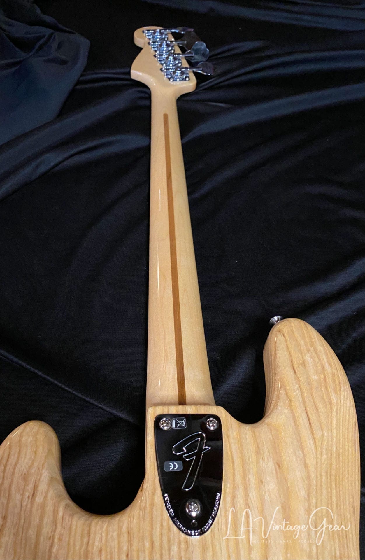 Fender American Vintage '75 Jazz Bass Guitar (2008) - Natural Finish - Super Clean and a nice weight - Image 11