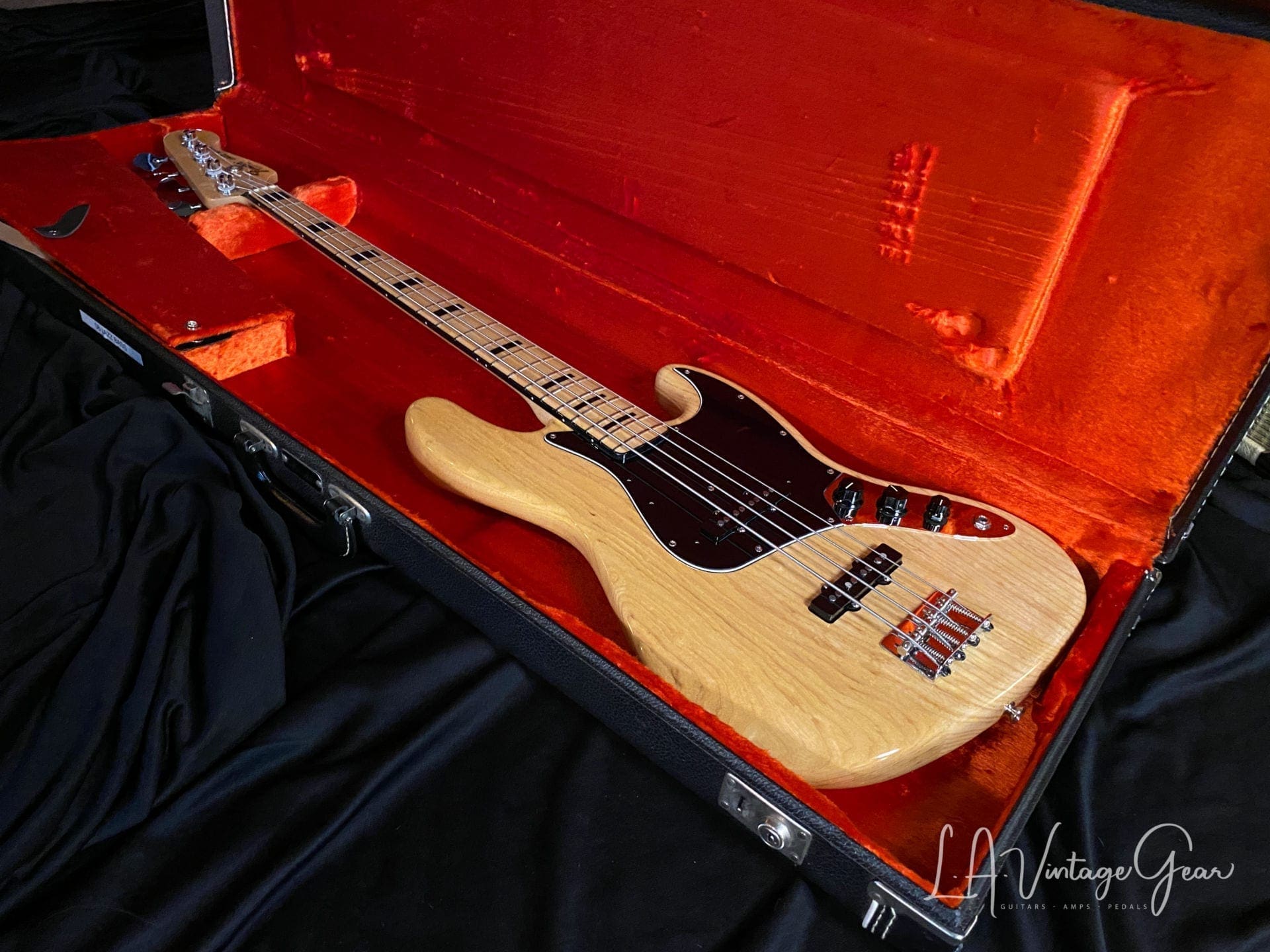 Fender American Vintage '75 Jazz Bass Guitar (2008) - Natural Finish - Super Clean and a nice weight - Image 16