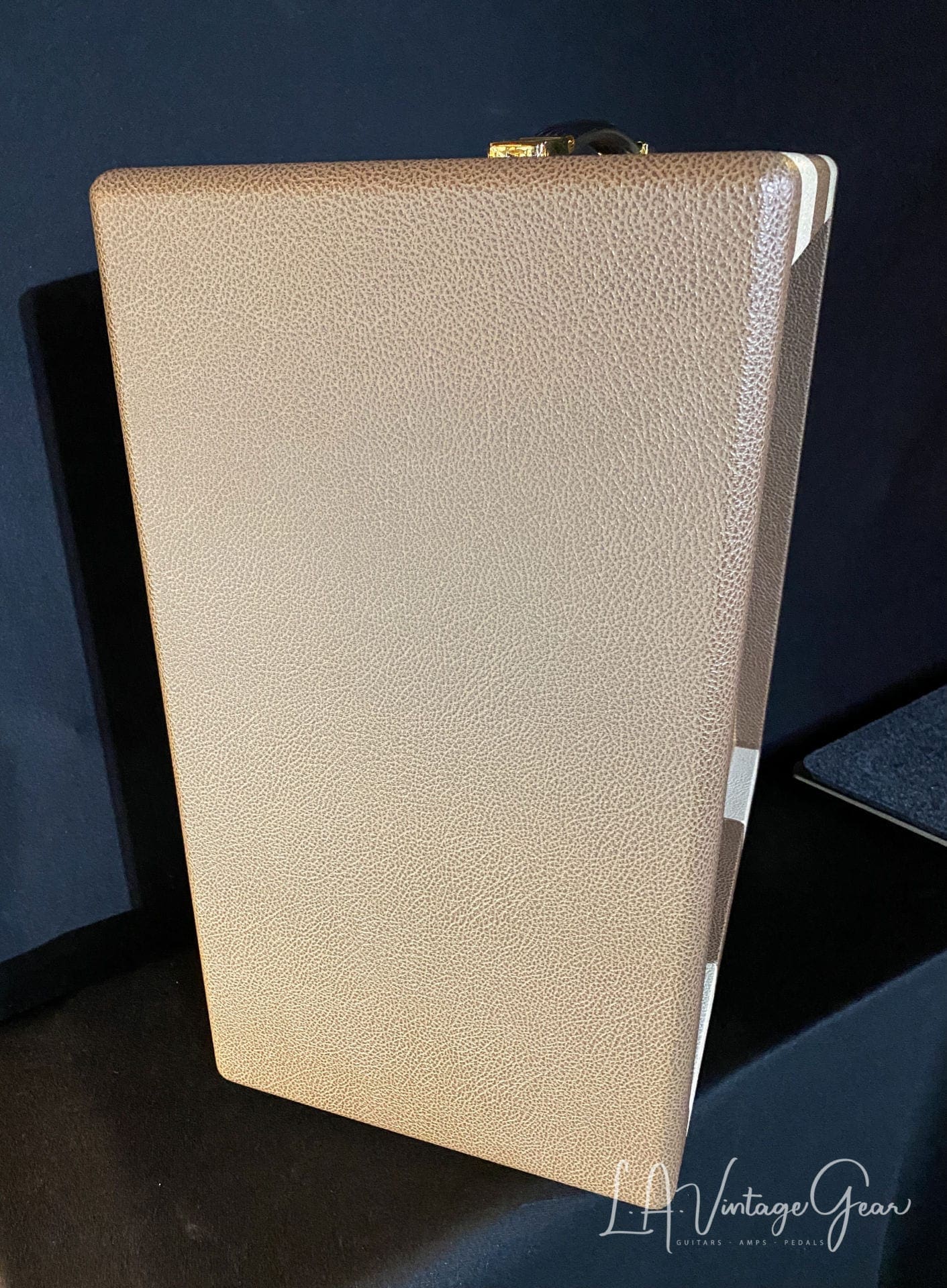 Kerry Wright 4 x 8 Blonde & Brown Tolex Speaker Cabinet - With JBL D2808 Speakers - Yea Baby ! - Image 3