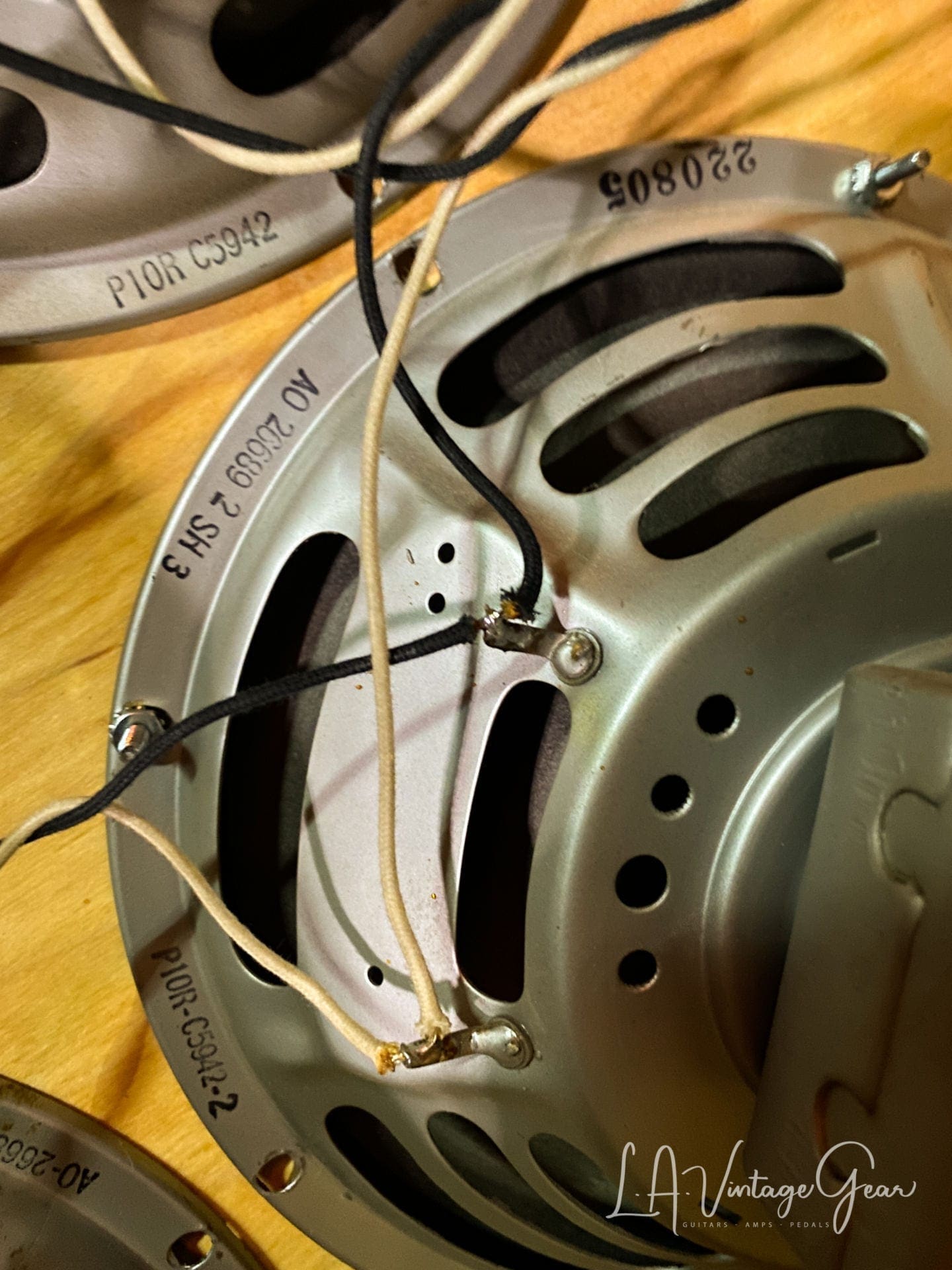 Kerry Wright Custom Cab 4 x 10 Tweed - With Jensen P10R Speakers - Image 9