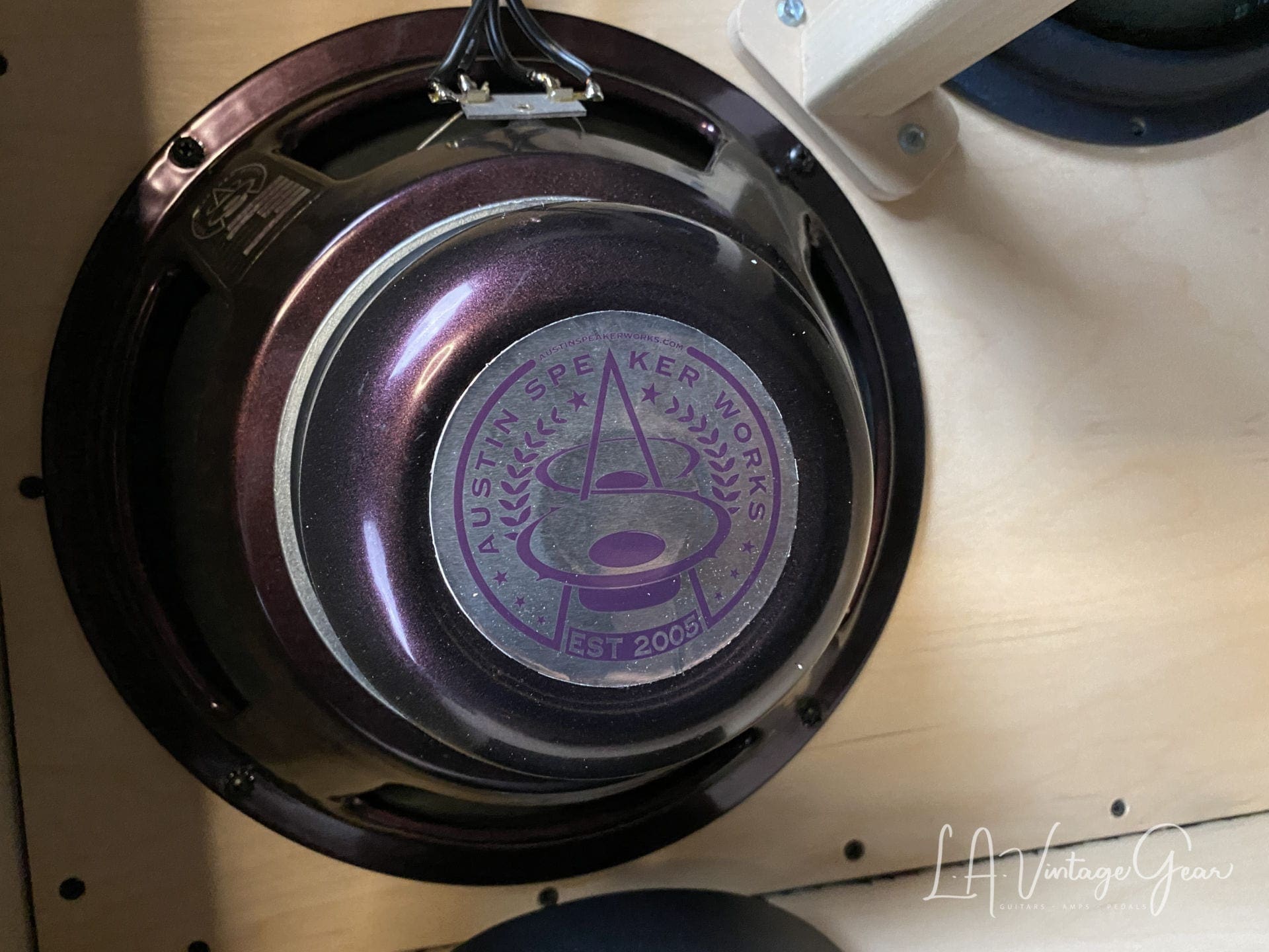 Kerry Wright 2 x 12 Offset Guitar Cabinet - ASW Alnico Elegante Speakers & Diamond Grill -Signed! - Image 9