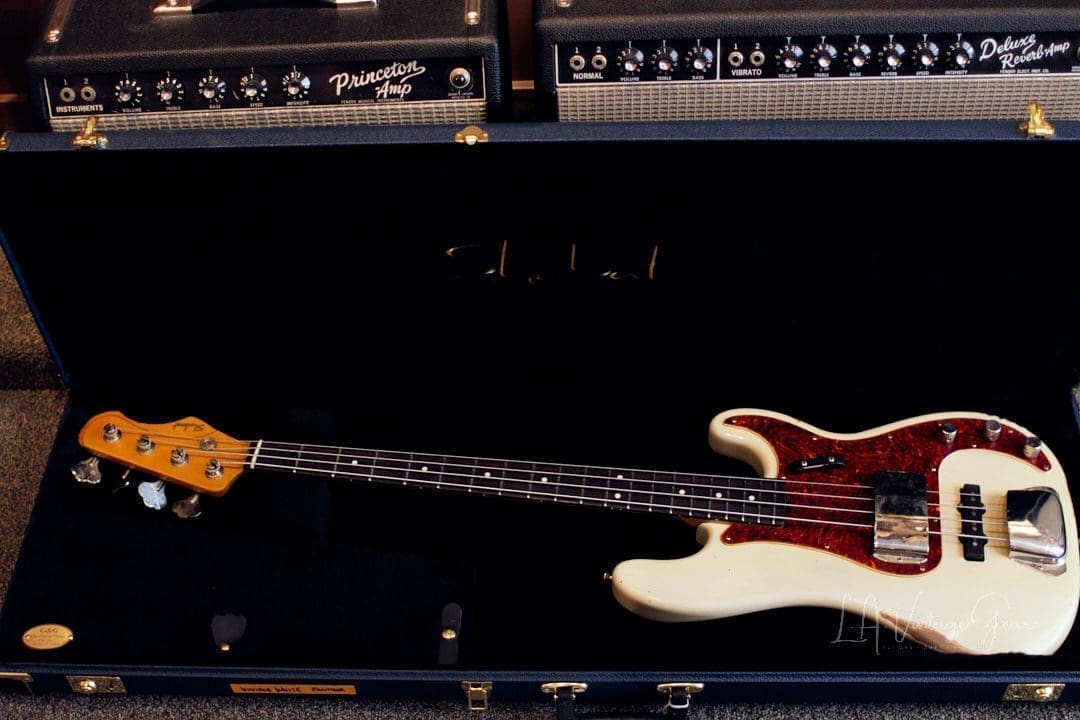 Shabat Panther Relic'd Electric Bass Guitar - Vintage White Finish & Alder Body - Image 22