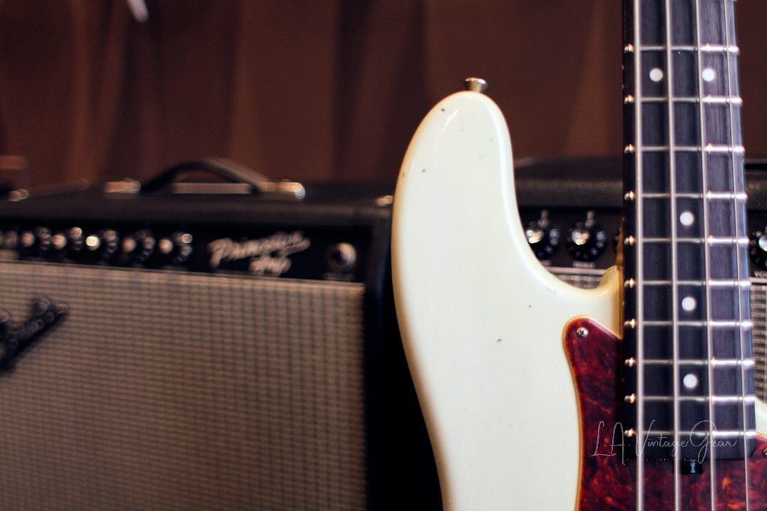 Shabat Panther Relic'd Electric Bass Guitar - Vintage White Finish & Alder Body - Image 5