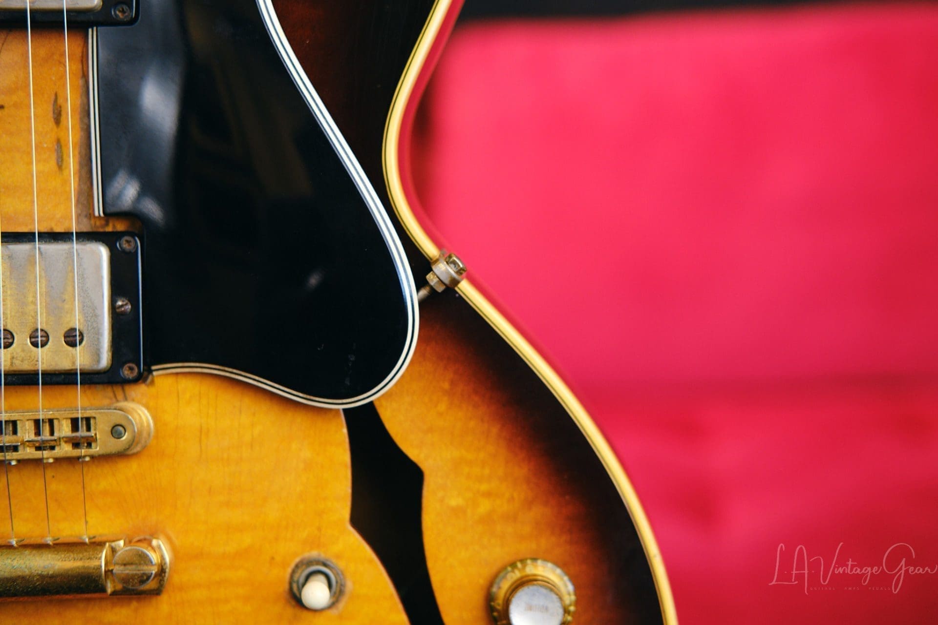 Gibson Vintage 1961 ES-345TD Semi-Hollowbody Electric Guitar-3 Tone Sunburst Finish - Image 10
