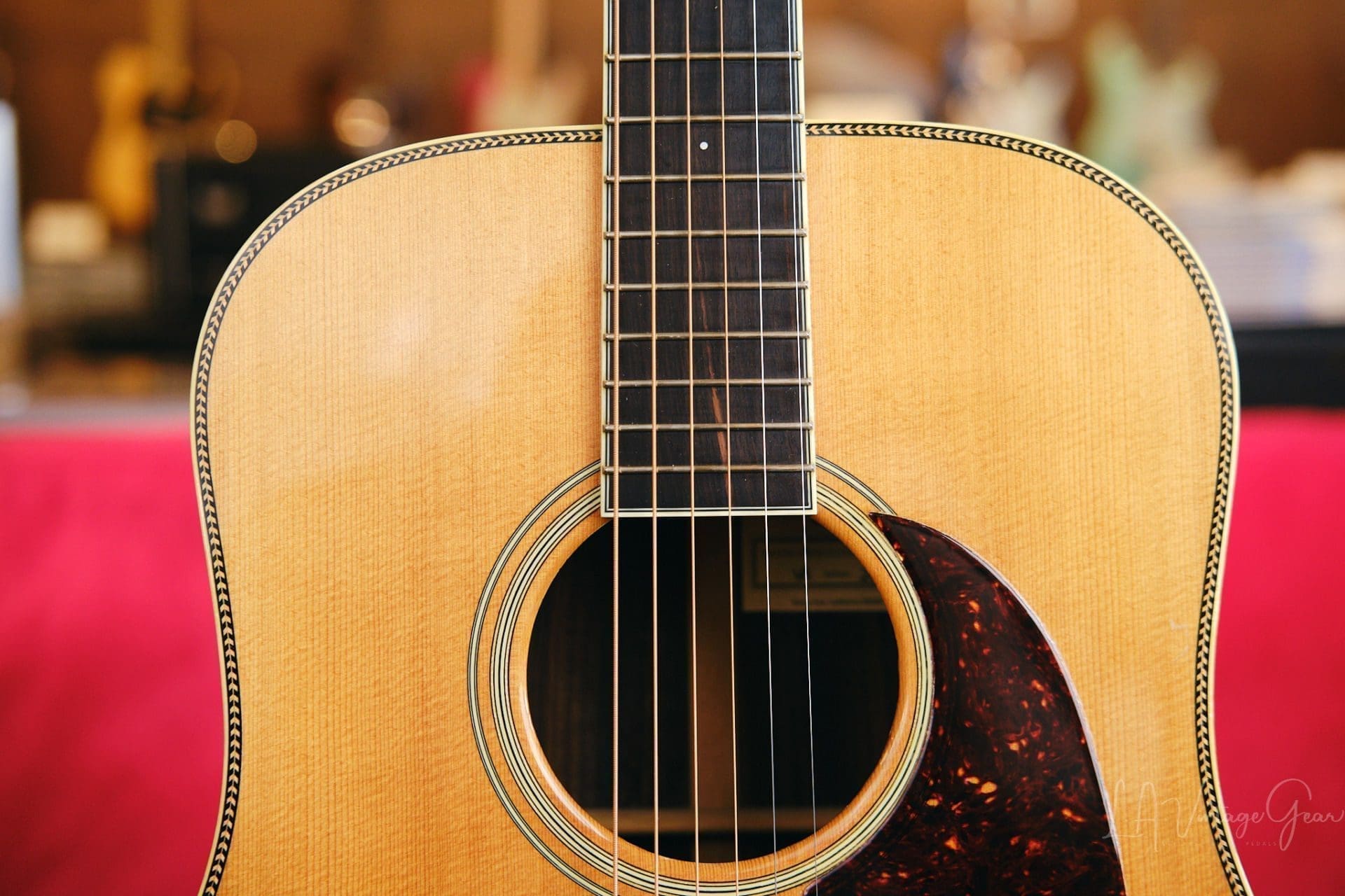 Santa Cruz 'Vintage Artist' Dreadnought Acoustic Guitar 1999 - Sitka Spruce Top & Rosewood Back & Sides - Image 2