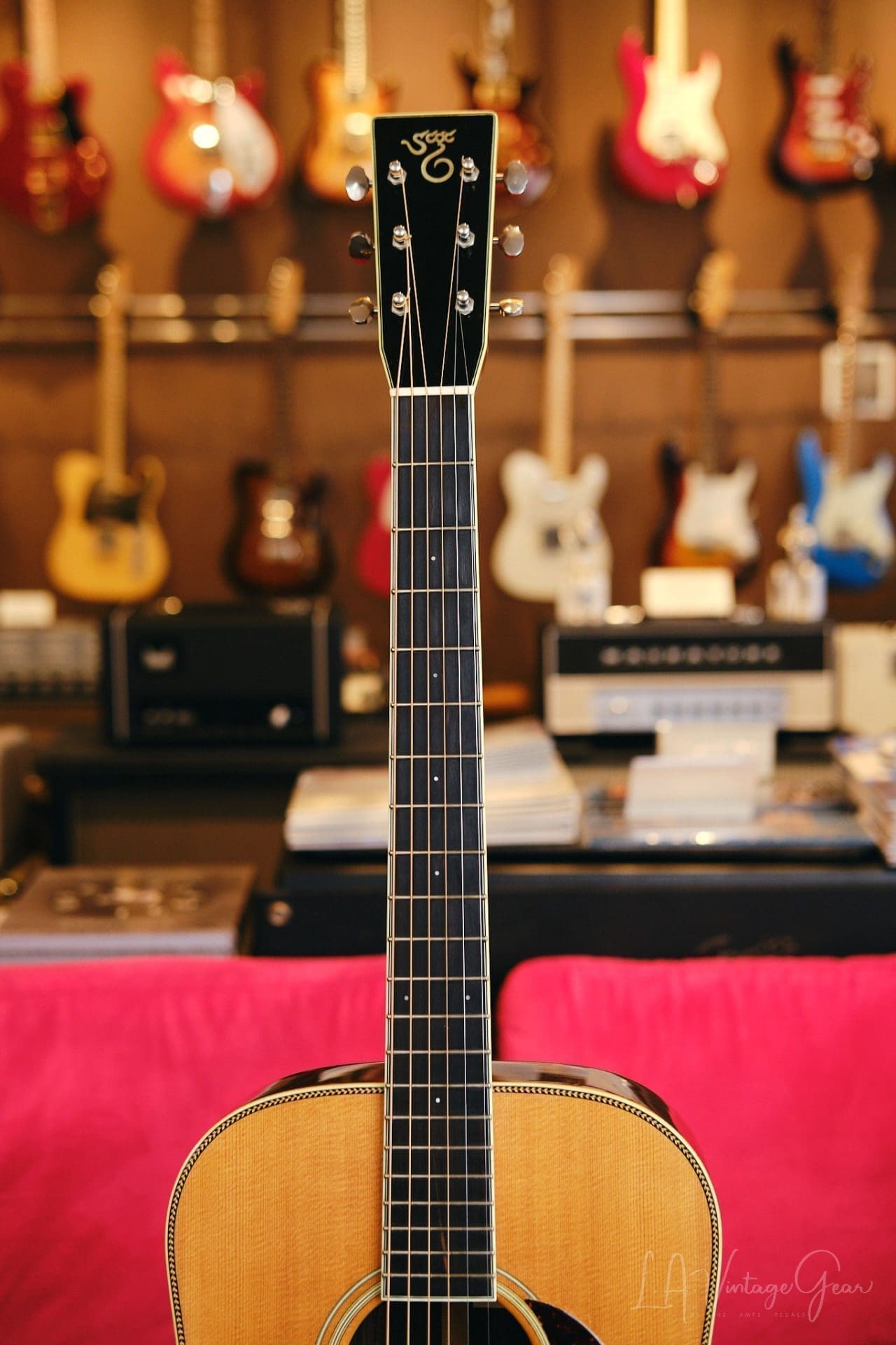 Santa Cruz 'Vintage Artist' Dreadnought Acoustic Guitar 1999 - Sitka Spruce Top & Rosewood Back & Sides - Image 5