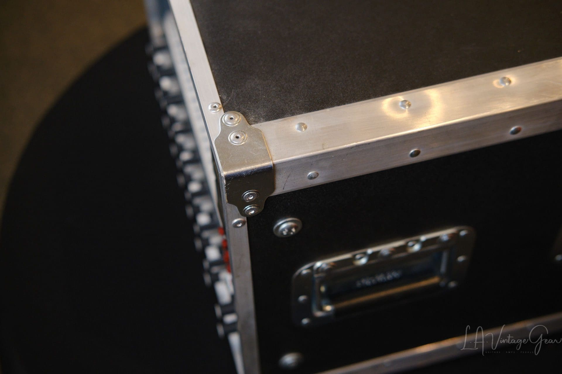 Neve 8 Slot Unloaded Rack Unit in Road Case-All Neve Components-Power Supply Included! - Image 10