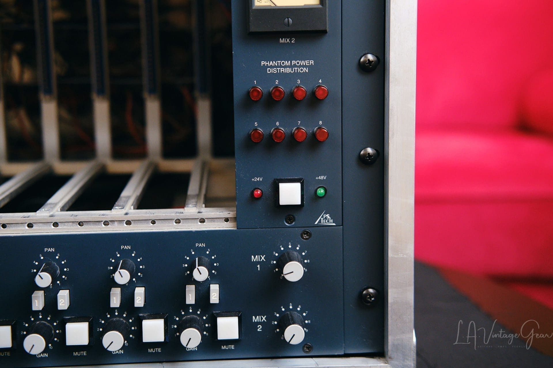 Neve 8 Slot Unloaded Rack Unit in Road Case-All Neve Components-Power Supply Included! - Image 3