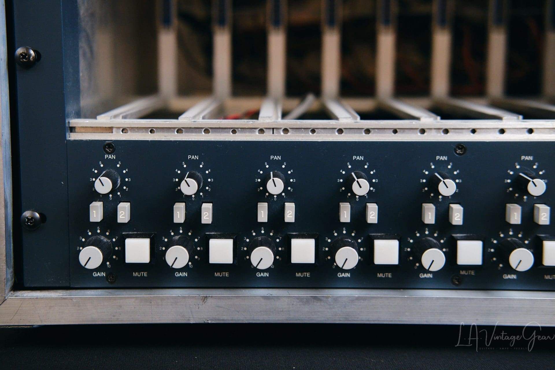 Neve 8 Slot Unloaded Rack Unit in Road Case-All Neve Components-Power Supply Included! - Image 4