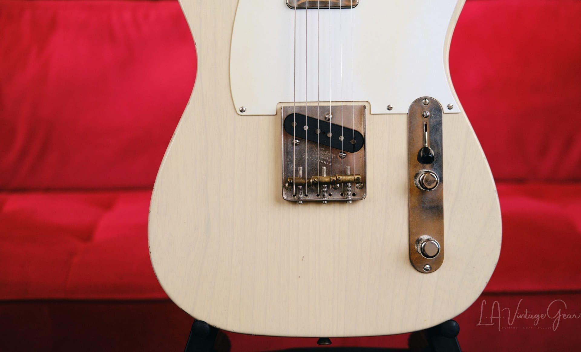 Xotic XTC1 T-Style Electric Guitar-White Blonde Finish & Maple Fingerboard- SKB Case - Brand New ! - Image 4