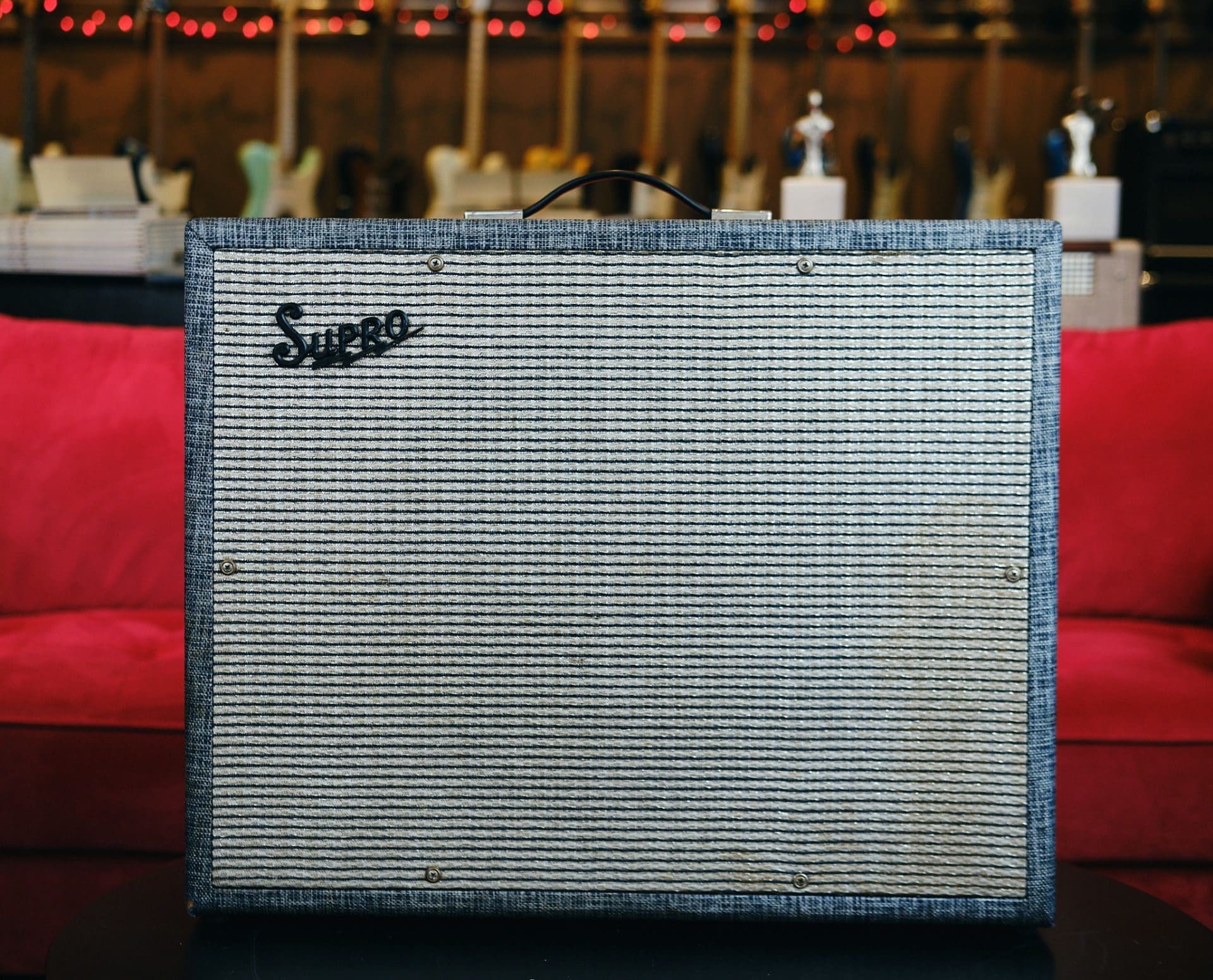 Supro 1965 697T / S6497 Combo Tremolo Valco Thunderbolt 1x15 Combo Guitar amplifier - With Original Jensen Speaker - Image 2