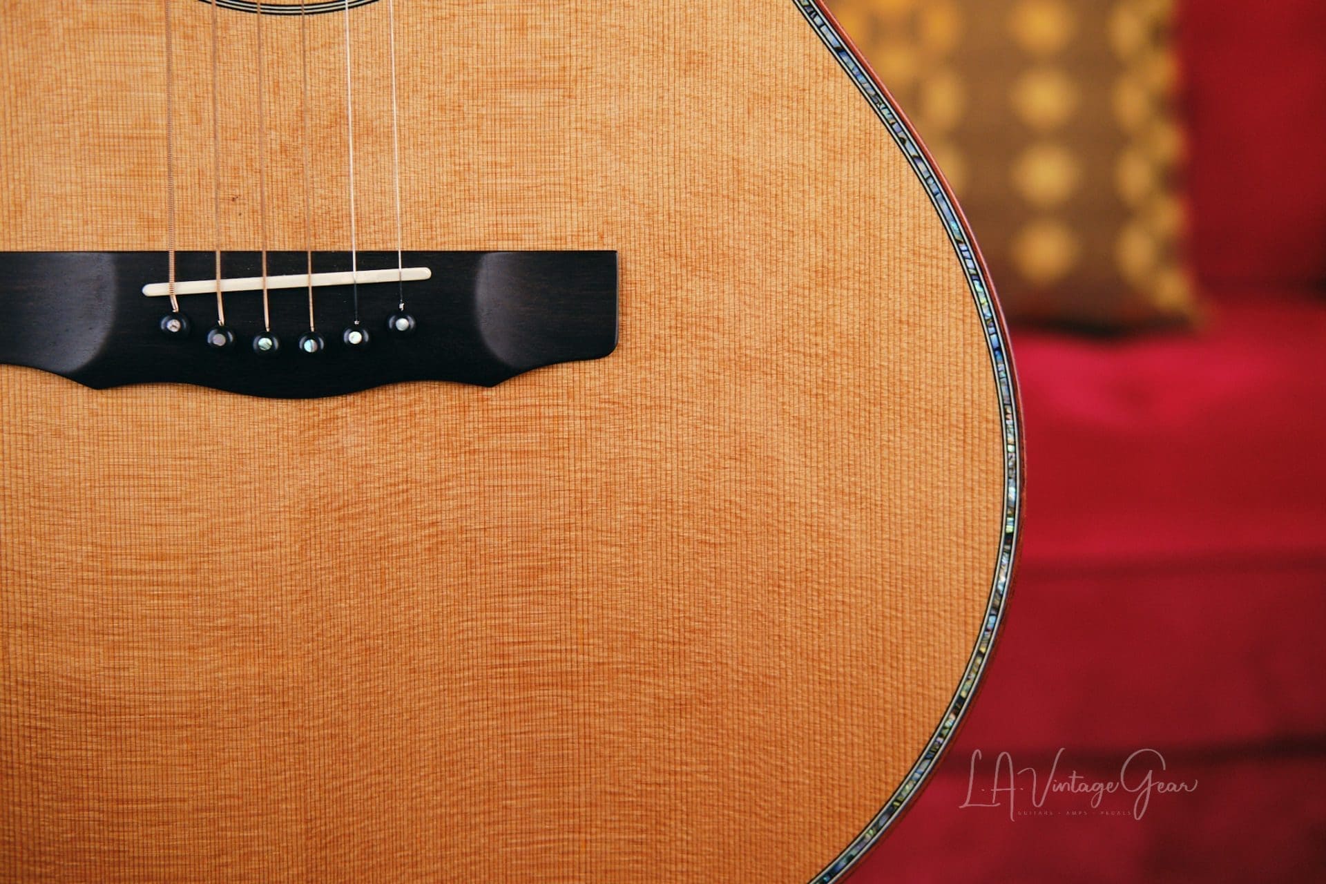Olson "SJ" Series I Acoustic Guitar (2021) - Mint Condition & Signed & Played by James Taylor! - Image 8