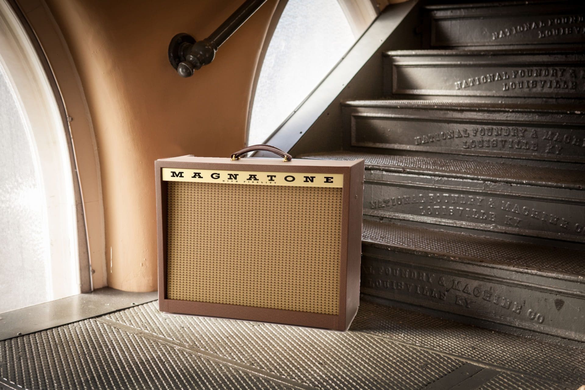 Magnatone Varsity Reverb 15 Watt Combo Brand New & In Stock! - Image 2