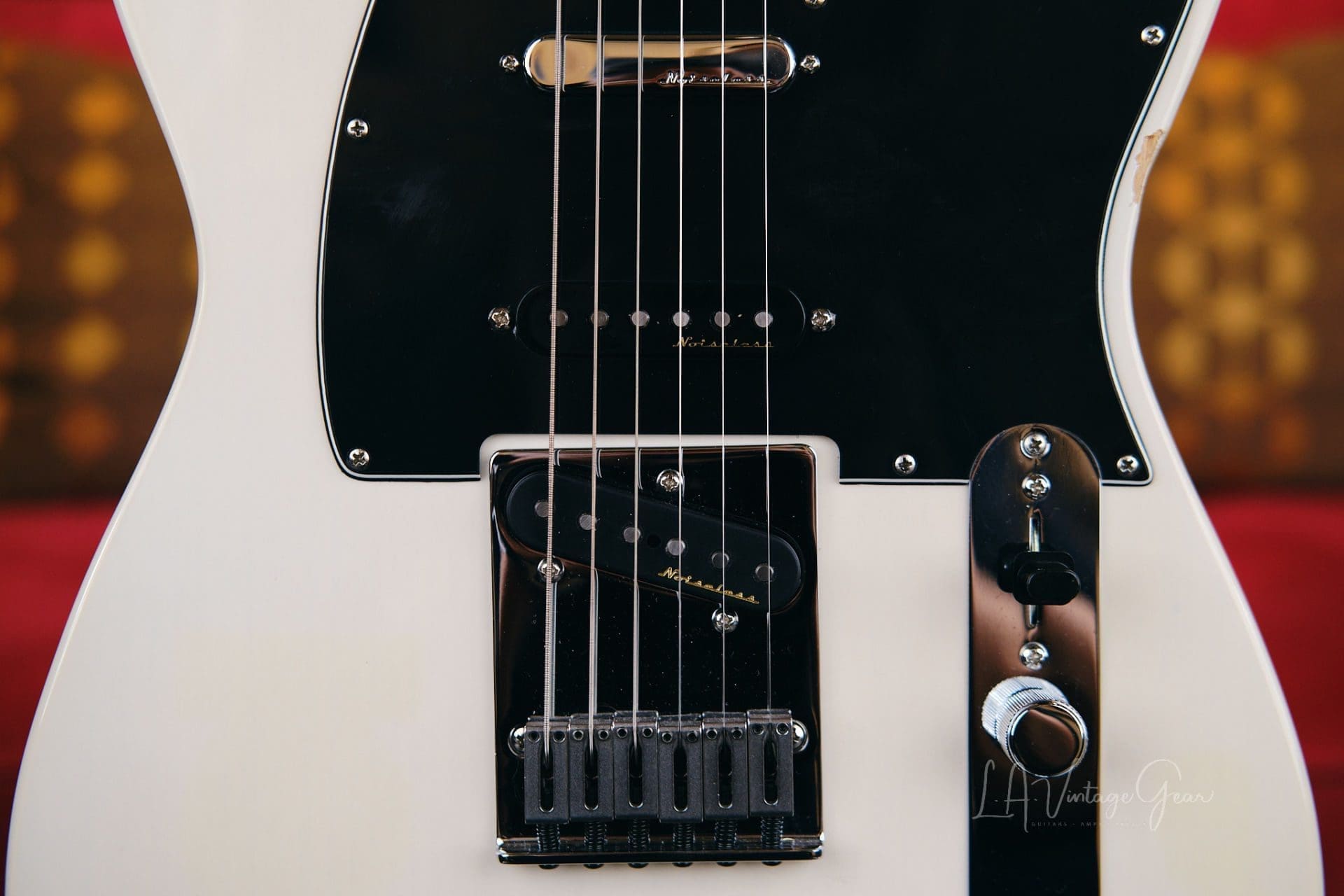 Fender Deluxe Nashville Telecaster Electric Guitar - Blonde Blackguard with Noisless Pickups! - Image 4