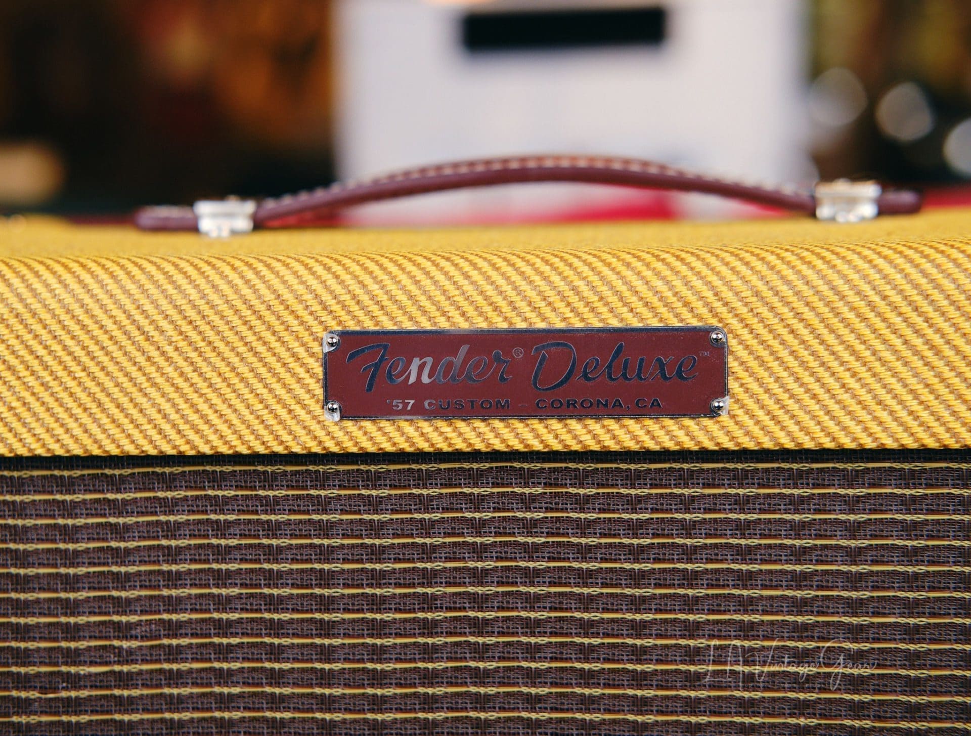 Fender '57 Tweed Custom Deluxe Reissue 12W 1x12 Combo - Comes With a Cover! - Image 4