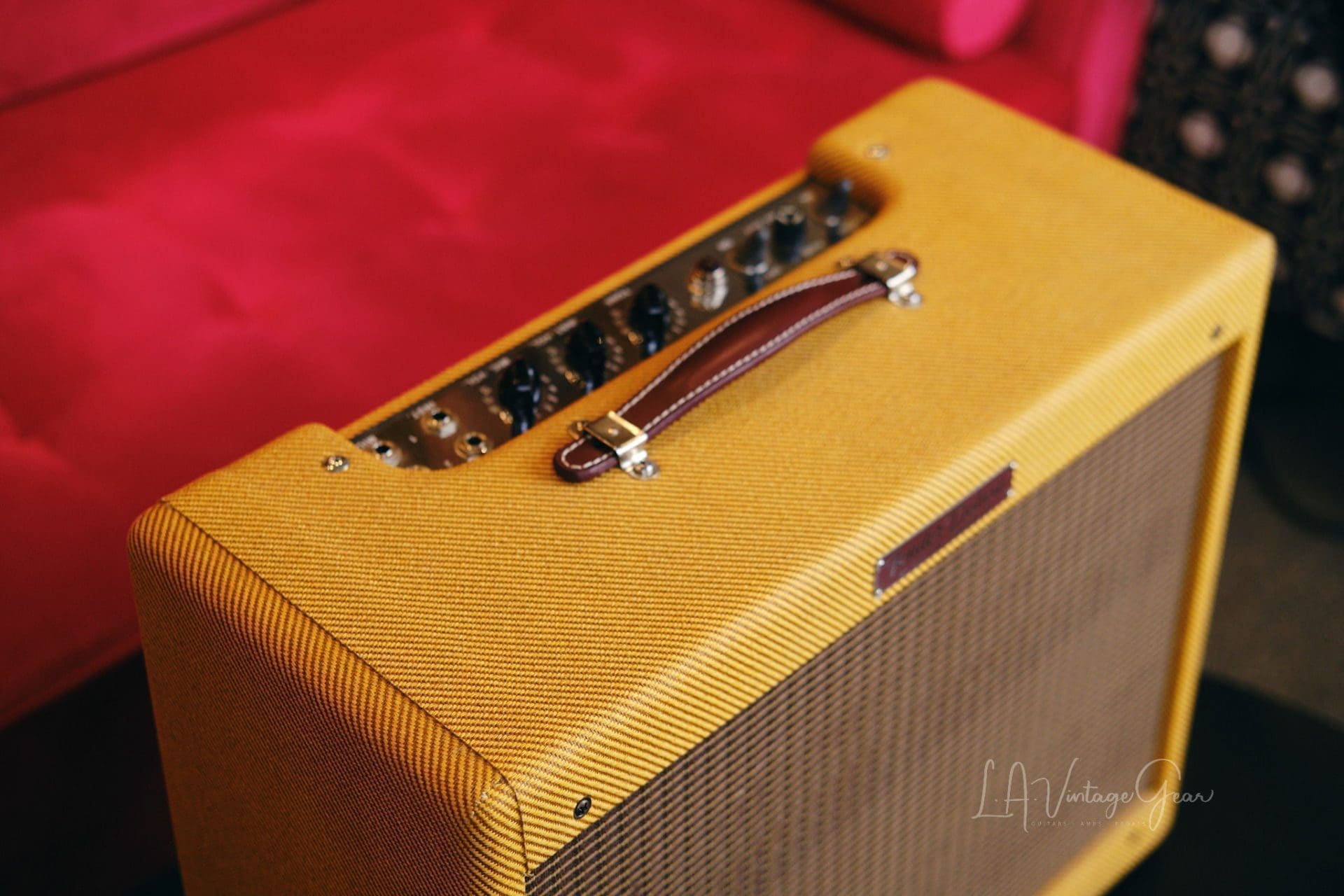 Fender '57 Tweed Custom Deluxe Reissue 12W 1x12 Combo - Comes With a Cover! - Image 6