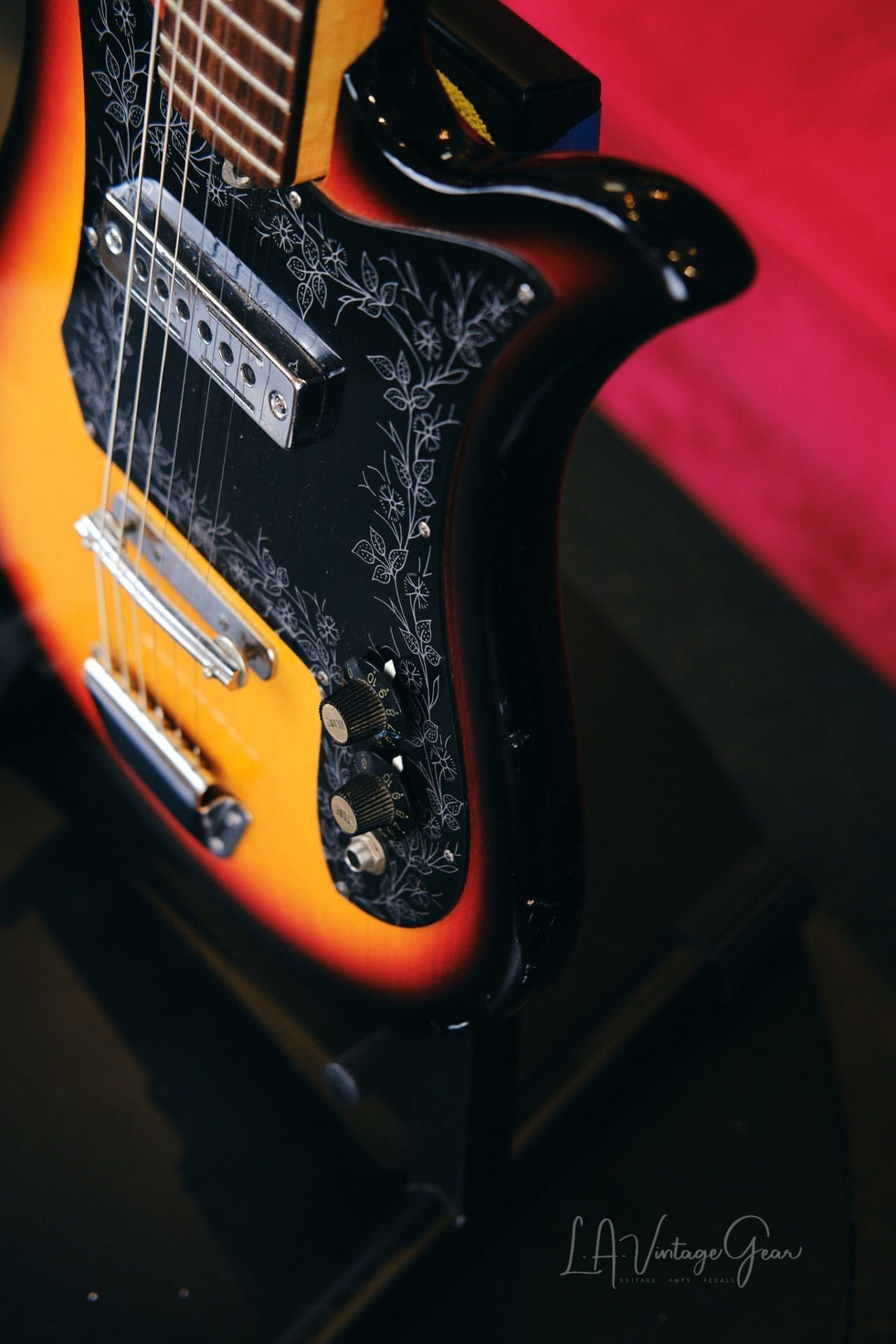 Teisco Tulip E-110 1960s Sunburst Made in Japan MIJ - Image 11