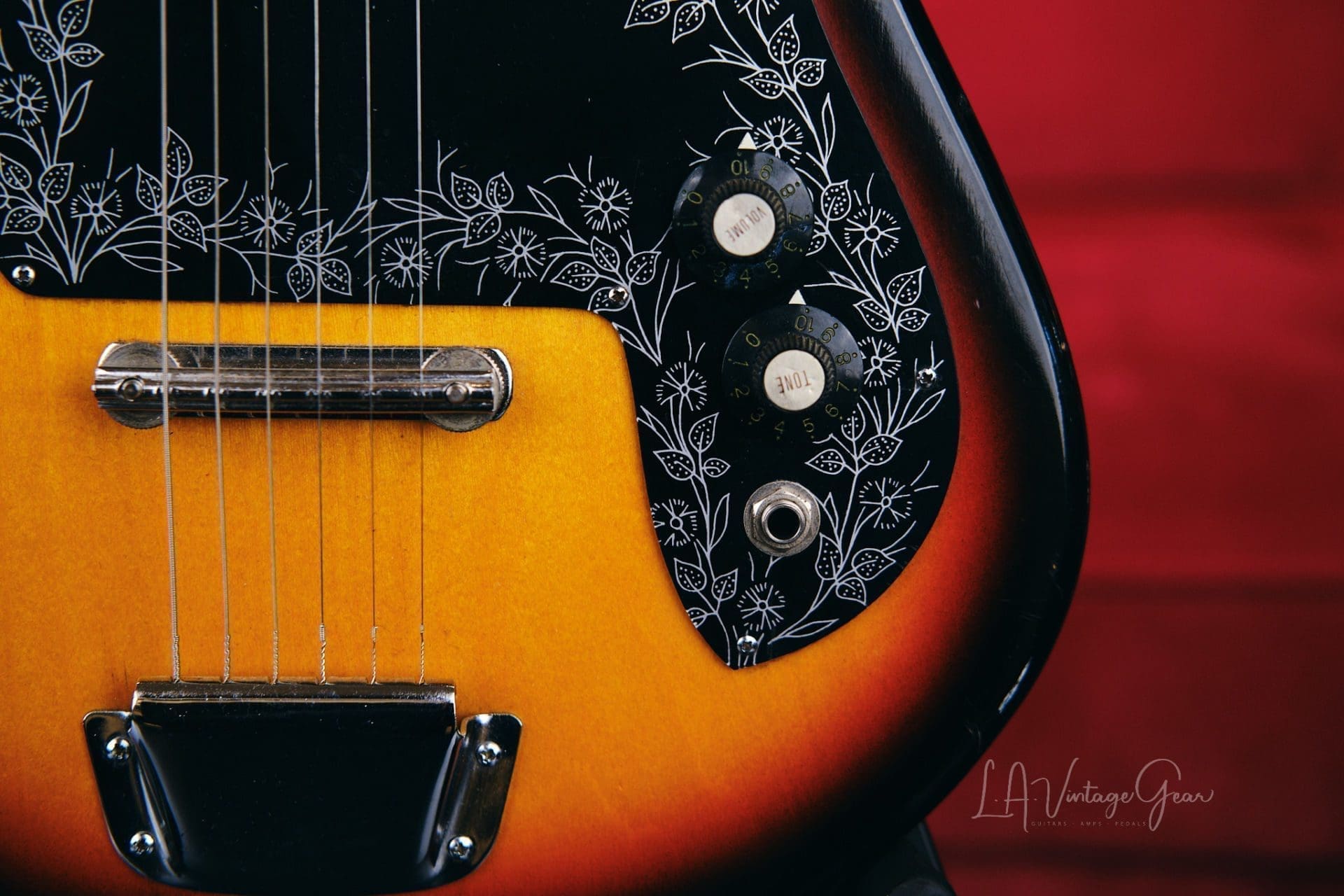 Teisco Tulip E-110 1960s Sunburst Made in Japan MIJ - Image 7