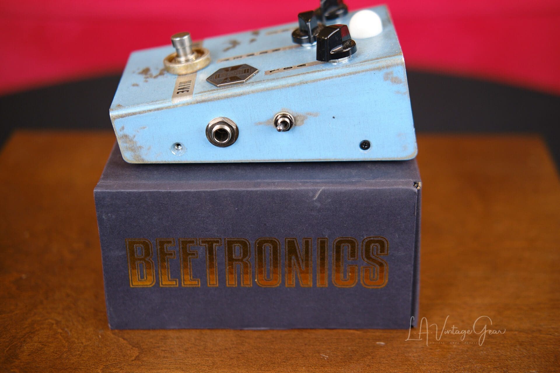 Beetronics OctaHive - Awesome Octave Fuzz! - Image 4