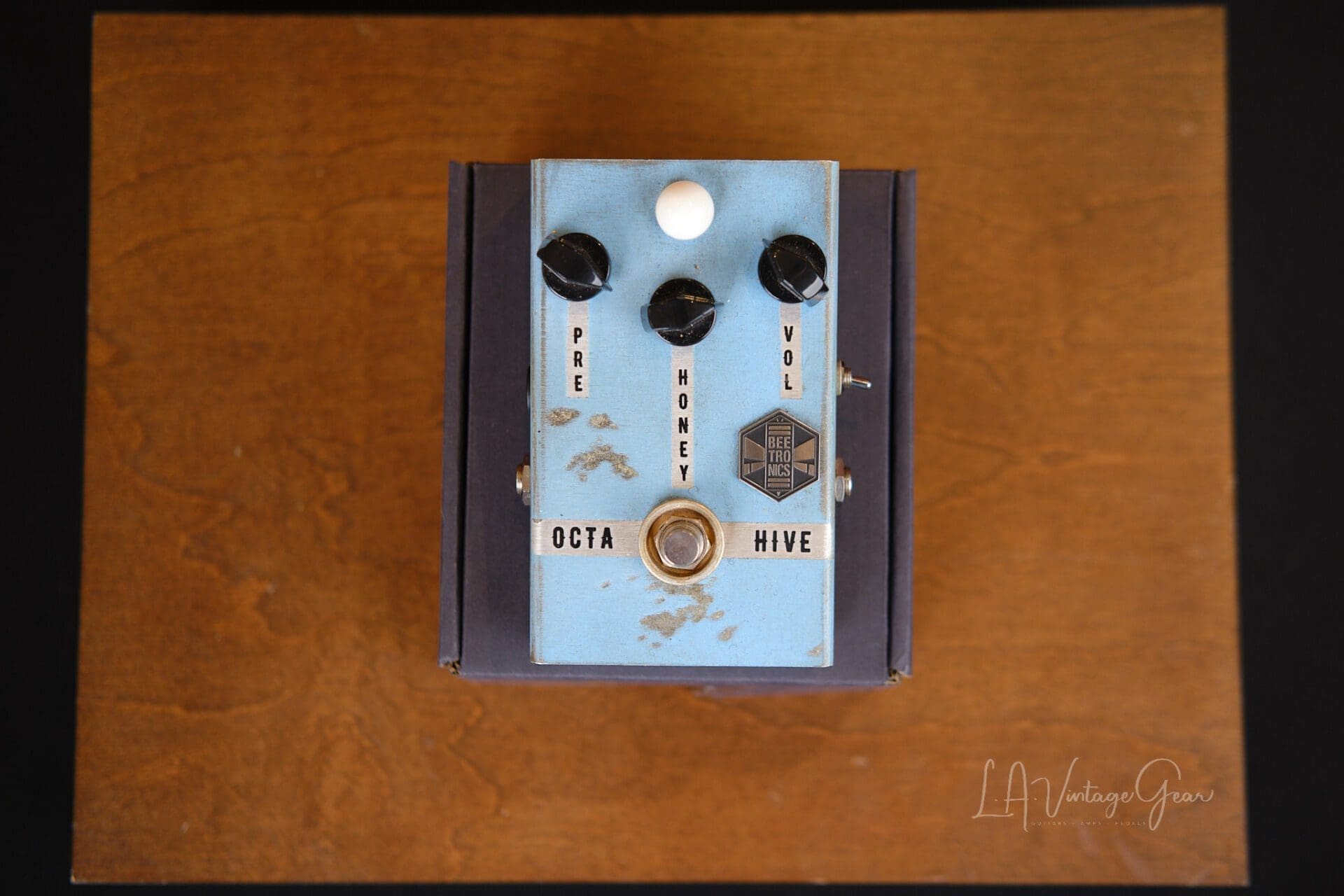 Beetronics OctaHive - Awesome Octave Fuzz!