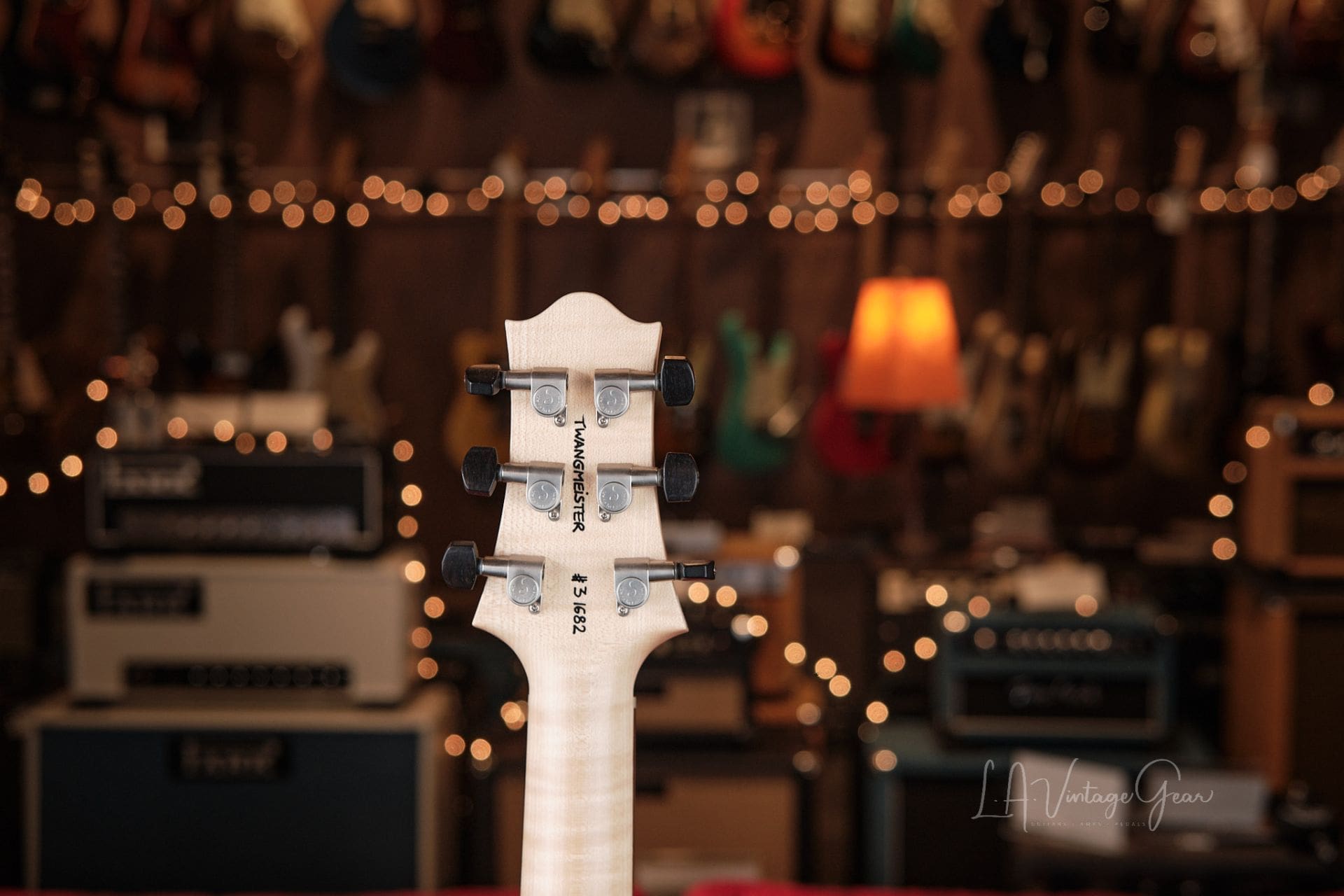 Nik Huber Twangmeister - In A Bowling Ball Finish! - Image 7