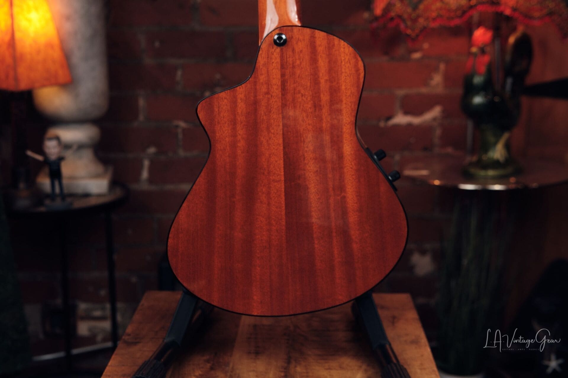 Veillette Gryphon 12 String Acoustic - With Bearclaw Top! - Image 8