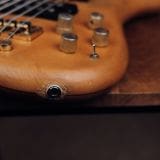 2000 Warwick Streamer LX Jazzman – Awesome 5 String Active Bass!