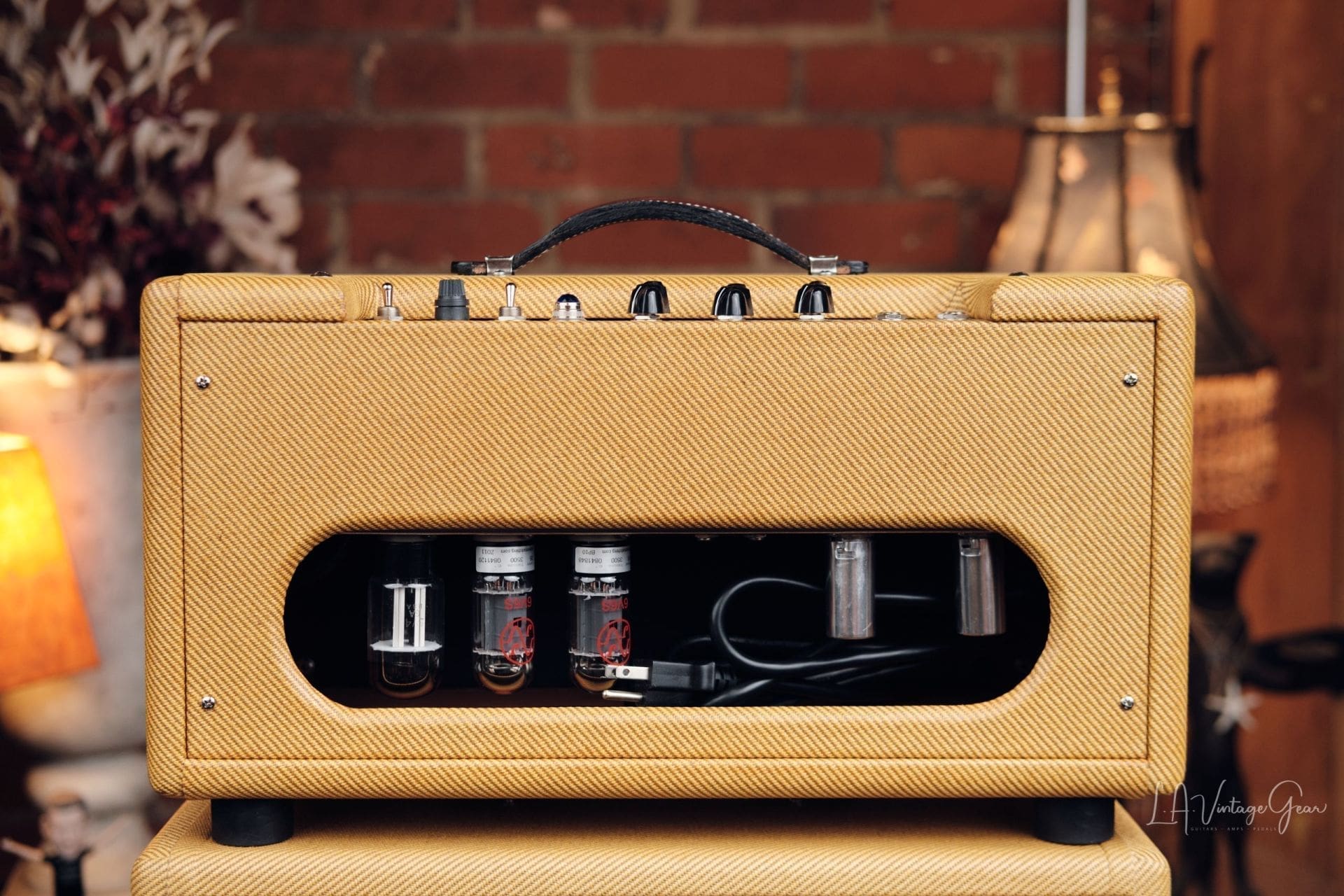 Magic Amp Tweed Deluxe LAX - Head and 1x12 Cab! - Image 7