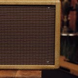 Victoria ‘Reverberato’ Tank in Tweed Tolex – Tube Reverb & Vibrato In One!