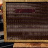 Victoria ‘Reverberato’ Tank in Tweed Tolex – Tube Reverb & Vibrato In One!
