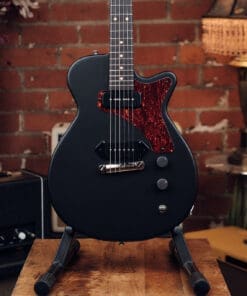 Alternative view of Grez Mendocino Junior - With Dual P90s!