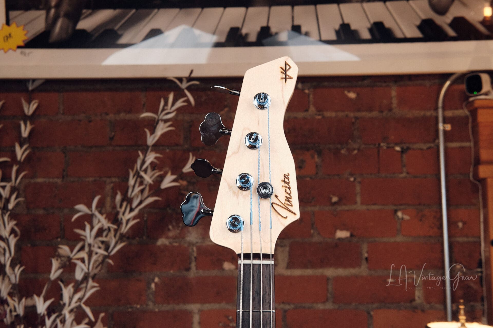 Vincita Versatilita - Great new J bass from Japan! - Image 5