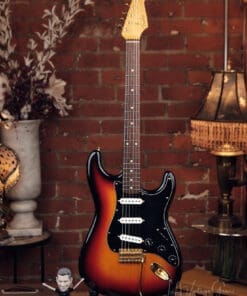 1993 Fender Japan ST-62G Stratocaster – Fujigen Era – Gold Hardware in 3-Tone Sunburst!