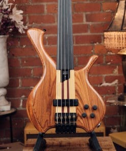 Alternative view of Laurus Quasar 5 String Fretless Bass - With Bartolini Pickup!