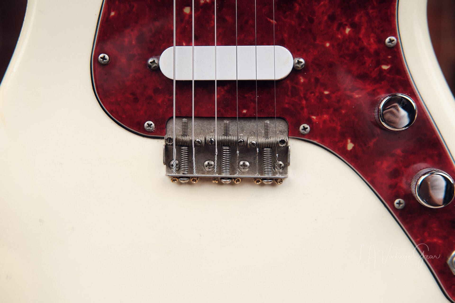 1964 Fender Duo Sonic - Olympic White! - Image 9