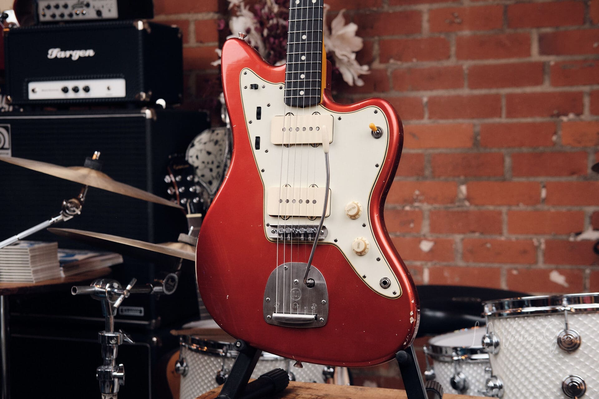 Lelah Custom Guitars 37JM - Candy Apple Red with Arcane Pickups! - Image 4