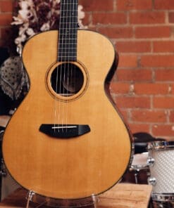 Alternative view of Breedlove Roots Concert SRe - Sitka Spruce/Rosewood!